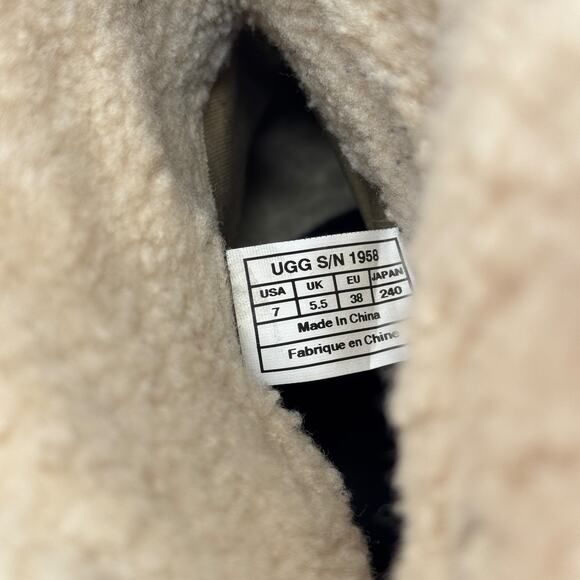 UGG Lynnea Shearling Lined Boot SZ 7 Women's Wood Clog Cuff Leather Pull On - Picture 7 of 16